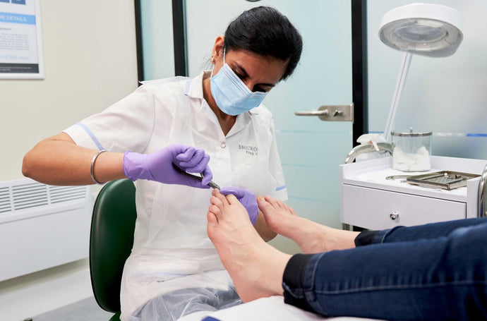 6 Ways to Keep Your Feet Fresh During Summer