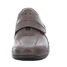 Load image into Gallery viewer, Alec Wide Men&#39;s Velcro Strap Fastening Shoe
