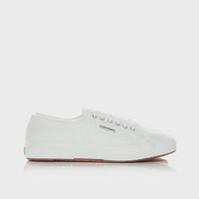 Load and play video in Gallery viewer, 2750 Cotu Classic Standard Fit Men&#39;s Canvas Lace Up Trainer
