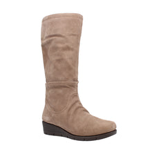 Load image into Gallery viewer, Dosthill22 Wide Fit Women&#39;s Knee High Flat Boot
