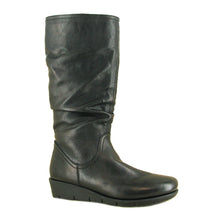 Load image into Gallery viewer, Dosthill22 Wide Fit Women&#39;s Knee High Flat Boot

