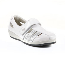 Load image into Gallery viewer, Forton - Women&#39;s Extra Wide Width Lightweight Two Tone With Extra Long Strap Fastening Leather Shoe
