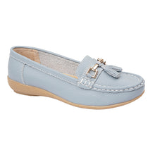 Load image into Gallery viewer, Nautical Standard Fit Women&#39;s Tassel Detail Leather Slip On Loafer
