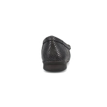 Load image into Gallery viewer, Penn Wide Fit Women&#39;s Reptile Crackle Effect Design Lightweight Loafer
