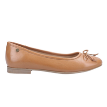 Load image into Gallery viewer, Naomi Standard Fit Women &#39;s Leather Ballet Pump
