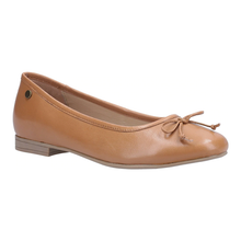 Load image into Gallery viewer, Naomi Standard Fit Women &#39;s Leather Ballet Pump

