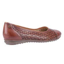 Load image into Gallery viewer, Leah Standard Fit Women&#39;s Leather Cut Out Detail Flat Ballet Pump
