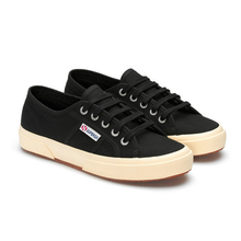 Load image into Gallery viewer, 2750 Cotu Classic Standard Fit Men&#39;s Canvas Lace Up Trainer
