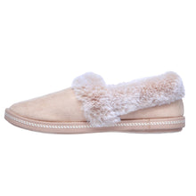 Load image into Gallery viewer, Cozy Campfire-Team Toasty Standard Fit Women&#39;s Microfibre Suede Fur Lined Slipper
