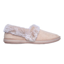 Load image into Gallery viewer, Cozy Campfire-Team Toasty Standard Fit Women&#39;s Microfibre Suede Fur Lined Slipper
