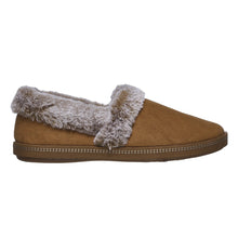Load image into Gallery viewer, Cozy Campfire-Team Toasty Standard Fit Women&#39;s Microfibre Suede Fur Lined Slipper
