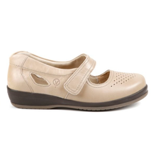 Load image into Gallery viewer, Farlow - Women&#39;s Extra Wide Adjustable Fastening Leather Shoe
