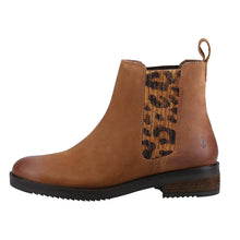 Load image into Gallery viewer, Stella Standard Fit Women&#39;s Pull On Leather Chelsea Boot With Leopard Print Contrast Panel
