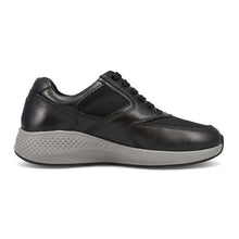 Load image into Gallery viewer, Tommy Standard Fit Men&#39;s Leather Sport Style Shoe
